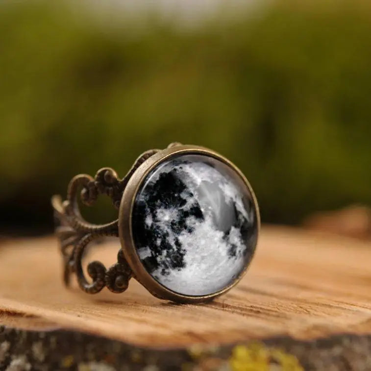 Elegant Gothic Bloodstone Ring